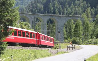 Räthische Bahn im Albula Gebiet